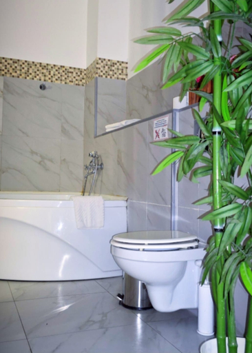 Bathroom 3, Royal Max hotel & spa, Almaty