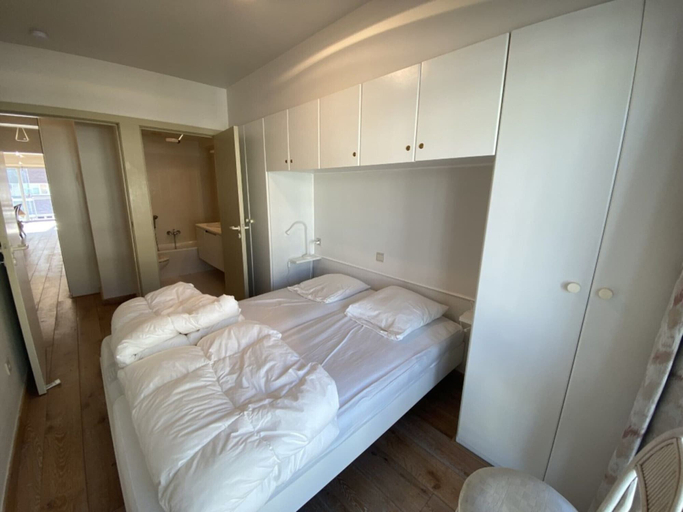 Room 3, Sunny Escape at Albert Beach, West-Vlaanderen