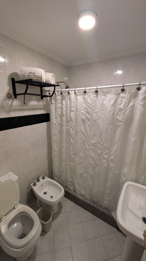 Bathroom 4, Delvino Boutique Hotel, Capital