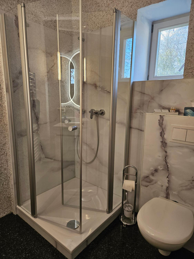 Bathroom 2, Hotelpension Pfarrhaus, Mecklenburgische Seenplatte