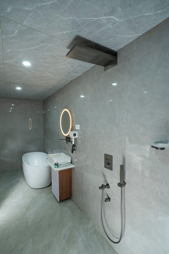 Bathroom 4, Hotel Sri Ashvik, Ramanathapuram