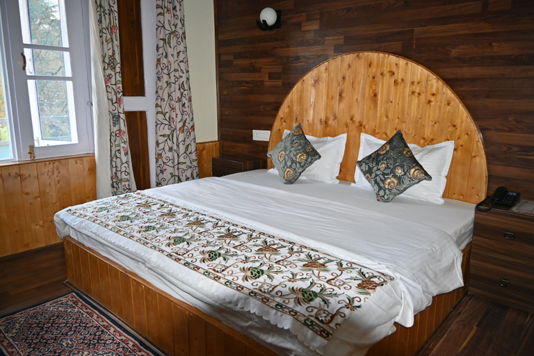 Bedroom 2, Magic Himalayan Cottage, Anantnag