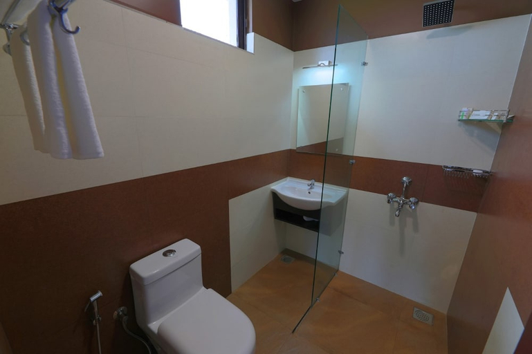 Bathroom, Tea Castle, Idukki