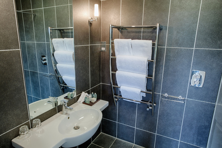 Bathroom 5, Donnington Grove Country Club, West Berkshire