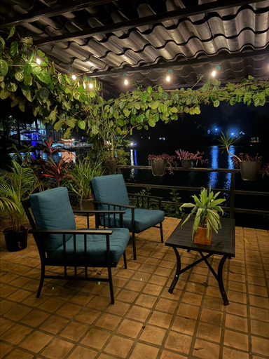Food & Drinks 5, Cabanas Lago Cerro Azul - Lake of Panama, Panamá