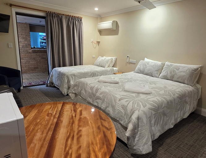 Room 5, Sisleys Motel, Lismore - Pt A
