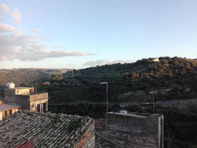 Others 5, Giumbabulla Luxury, Ragusa