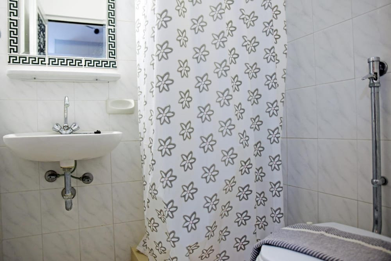 Bathroom 4, Falirala Central, South Aegean