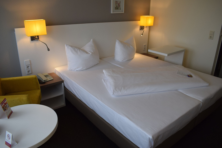 Bedroom 2, astral Inn Hotel Leipzig, Leipzig