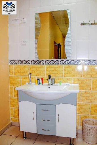 Bathroom 4, Mika Lodge, Lusaka