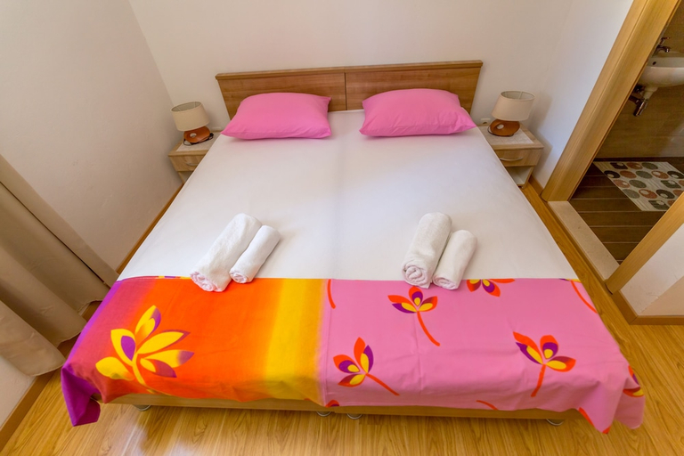 Bedroom 2, Rooms Karla, Mljet