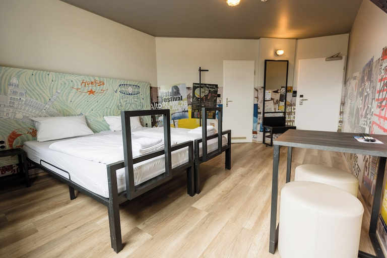 Bedroom 4, a&o Hamburg Hauptbahnhof, Hamburg