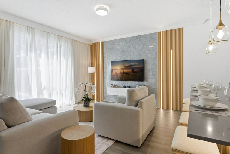 Living area 5, Chic Family Retreat, Pool, Mario and Mickey Rooms, Osceola