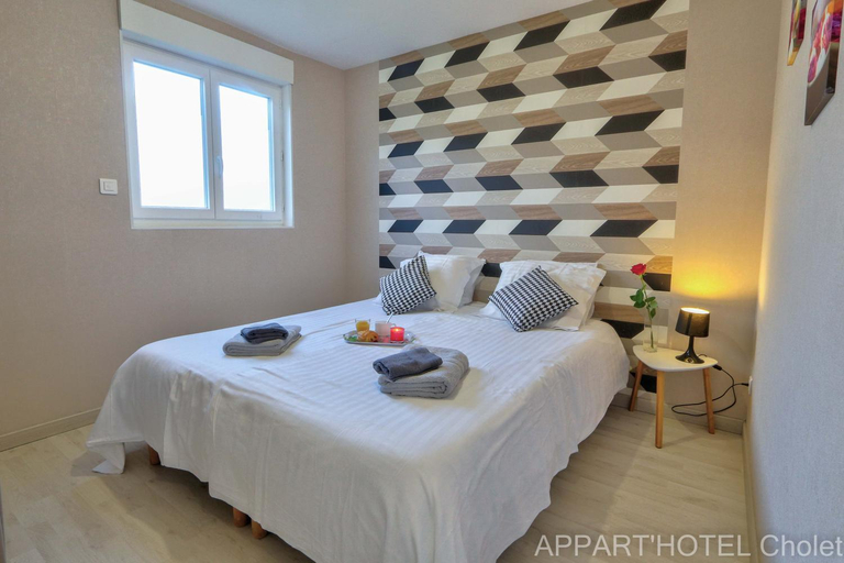Bedroom 2, Appart' hotel Cholet, Maine-et-Loire