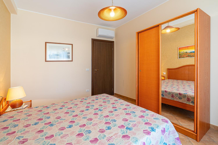 Bedroom 2, Casa Vacanze Antares, Syracuse