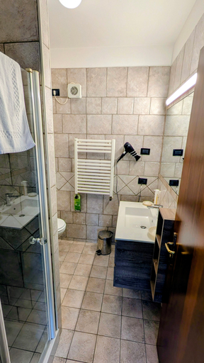 Bathroom 4, Yachting Hotel Mistral, Brescia