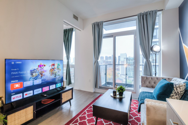 Living area 2, The Pelicon Hotels, Toronto