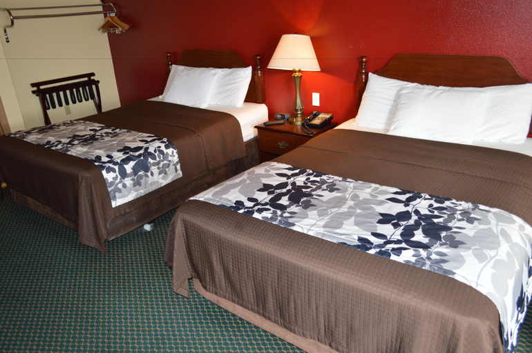 Bedroom 3, Western Motel, Lane