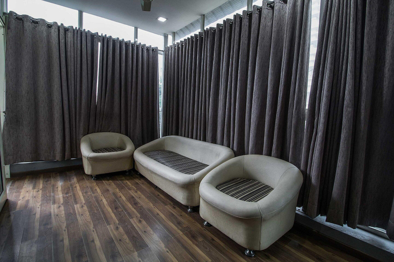 Living room 3, Hotel O Pydithalli Ammavari Temple, Vizianagaram