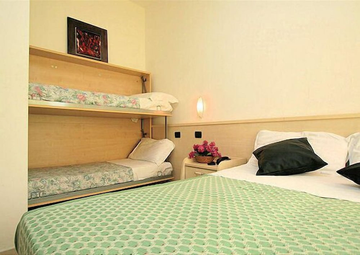 Bedroom 2, RESIDENCE BEACH PARADISE, Rimini