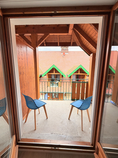 Balcony, Quiet Elegance Near Lake Annecy Giez, Haute-Savoie