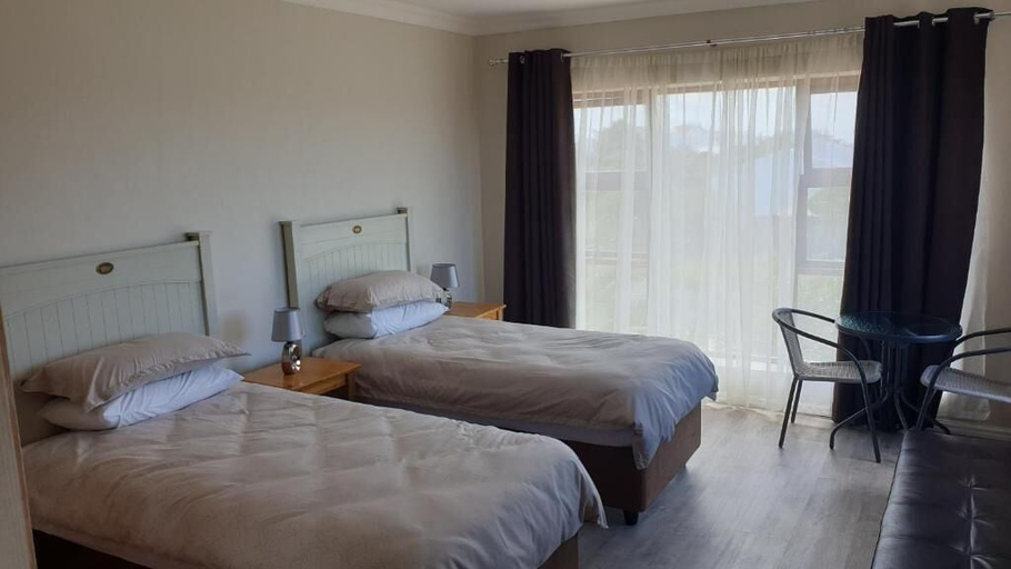 Bedroom 2, Stonehouse on Main, Overberg