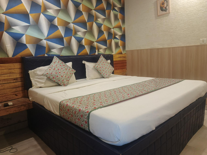 Bedroom 3, Udgam Hotels & Resort, Kota
