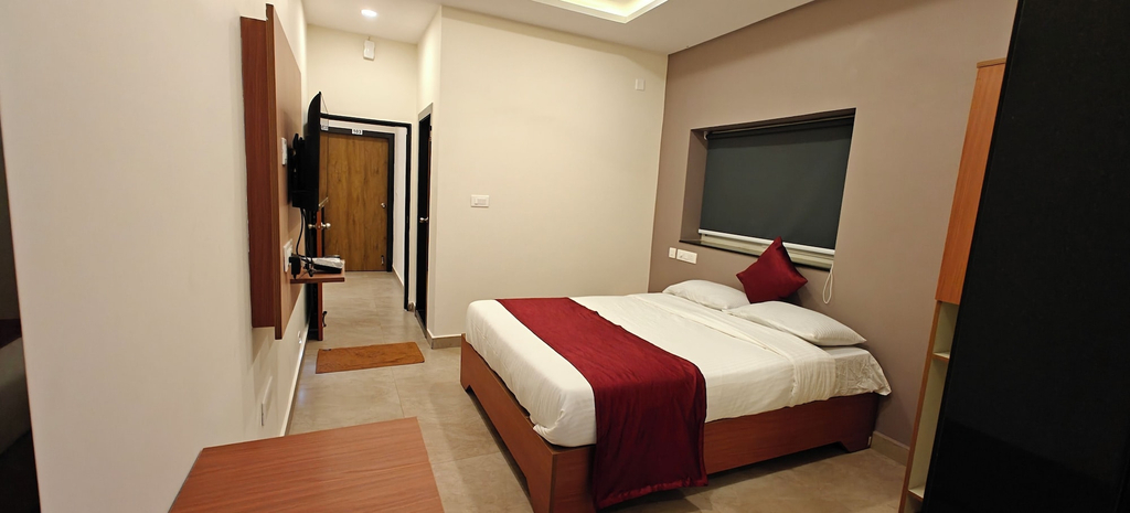Room 5, AKSHAYA COMFORTS, Visakhapatnam