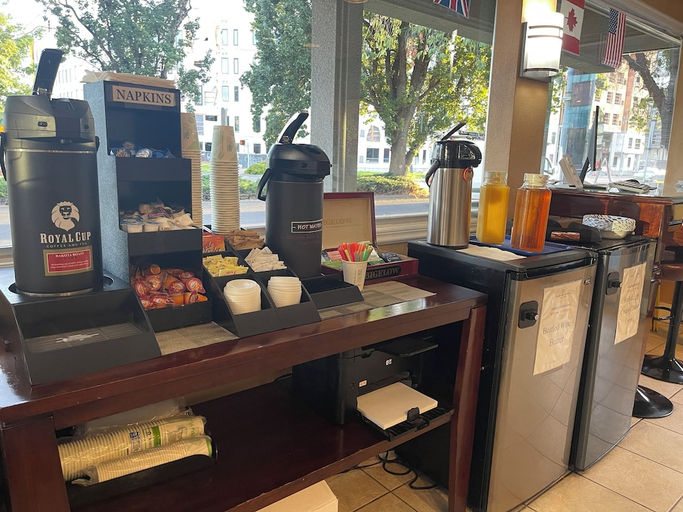 Food & Drinks 5, Campus Inn And Suites, Lane