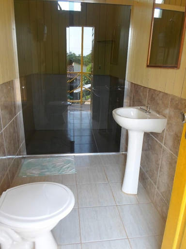 Bathroom 5, Pousada Coração Verde, Santarém