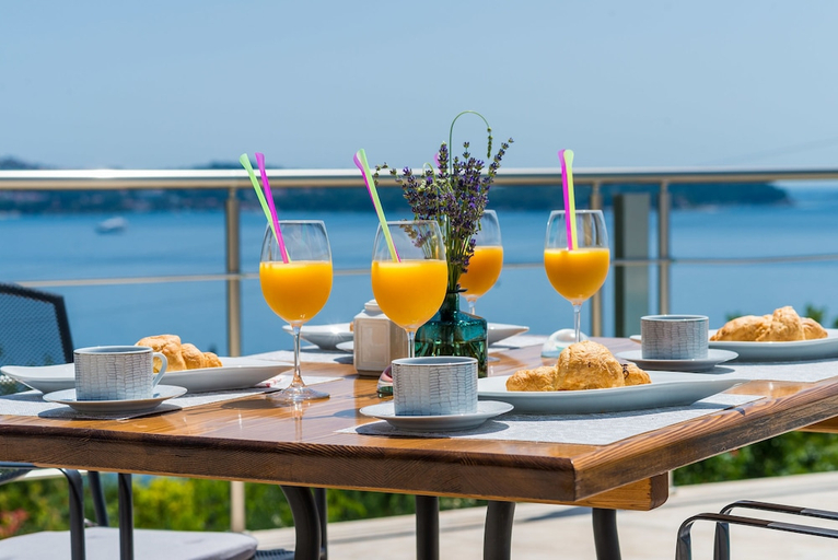 Food & Drinks, APARTMENTS SANDITO, Župa Dubrovačka