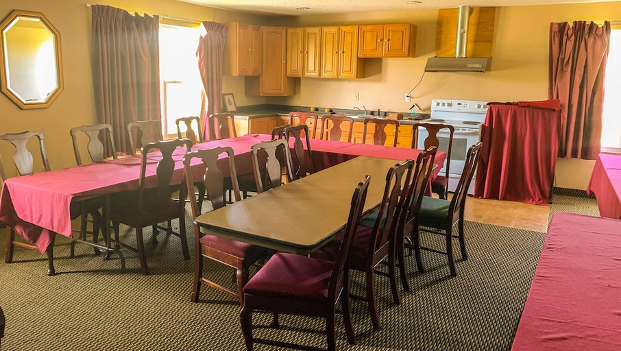 Others 5, Econo Lodge Rockville, Parke