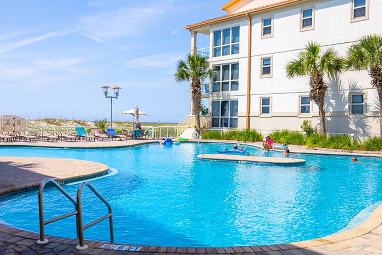 Sport & Beauty 2, Beach Club, Escambia