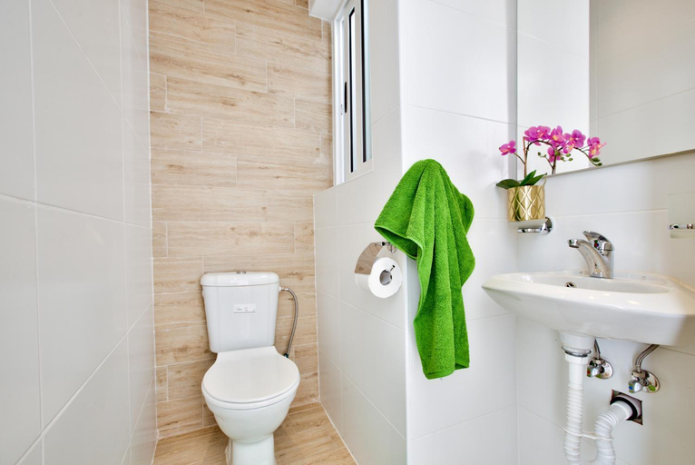 Bathroom 3, Valletta Bastion View Apartments & Penthouse With Heated Jacuzzi