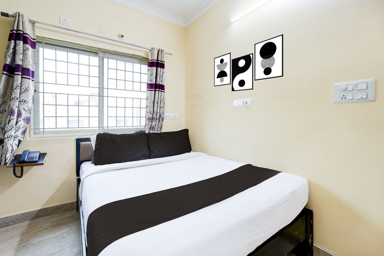 Room 4, Deluxeganakkal Near BGS Hospital Junction, Bangalore