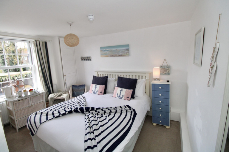 Bedroom 2, The Kings Head Rye, East Sussex