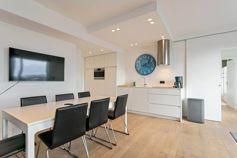 Others 5, Penthouse in Blankenberge Near the Beach, West-Vlaanderen