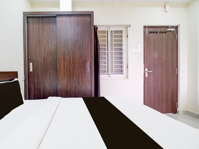 Room 2, Super Hotel O Ramavarapadu Near PVR Icon, Krishna
