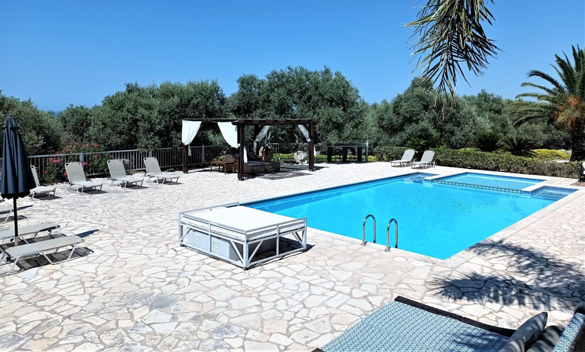 Sport & Beauty 2, Aloni House - Spacious secluded villa with pool, up to 10 guests, Crete