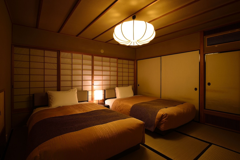 Bedroom 2, Atami Sekitei, Atami