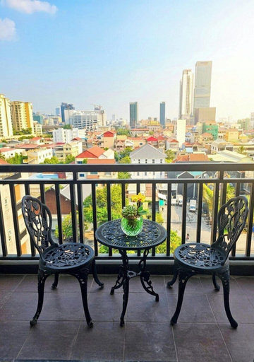 Balcony, SON HOTEL & APARTMENT, Phnom Penh