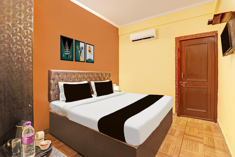Room 4, Deluxe Sunshine Guest House, Dehradun