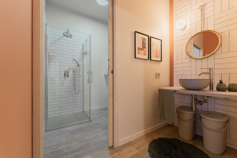 Bathroom 3, Amagi Home, Verona