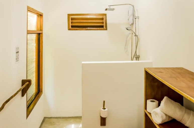 Bathroom 3, Amihan Siargao, General Luna
