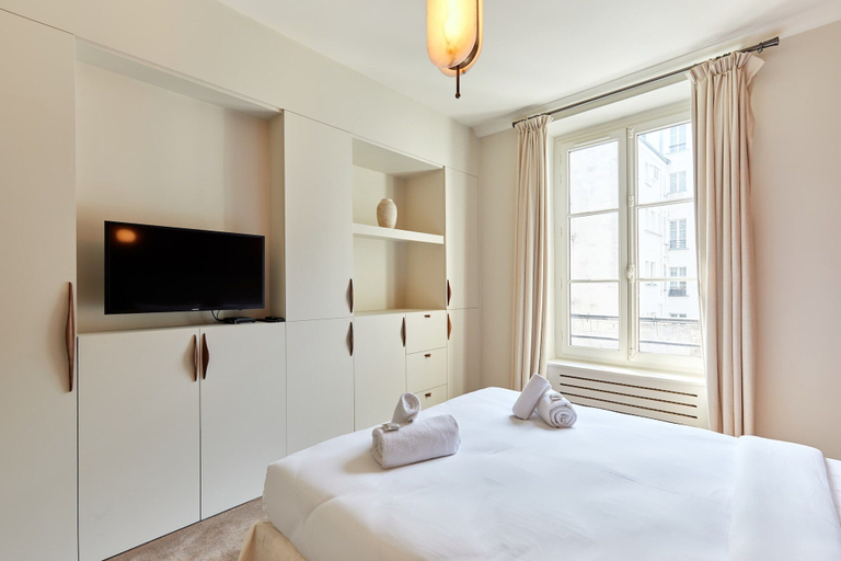 Others 4, Quartier Musee du Louvre 6 - Studio Apartment with Netflix, Paris