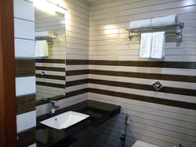 Bathroom 3, The Rayal Comforts, Bangalore