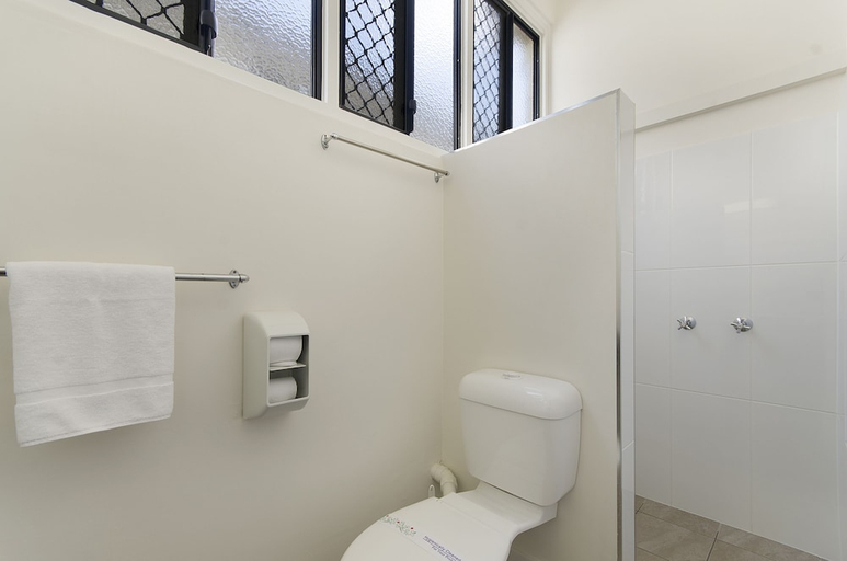 Bathroom 3, ビーチ ハウス モーテル, North Ward-Castle Hill