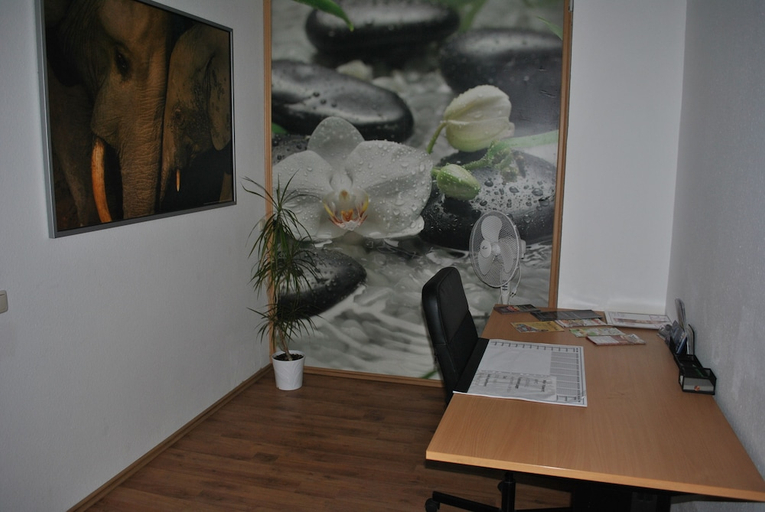 Others 5, Suite-Apartement-Essen, Essen