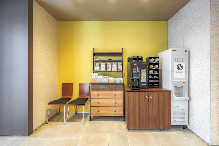 Food & Drinks 4, Hotel Reference Tenjin III, Fukuoka