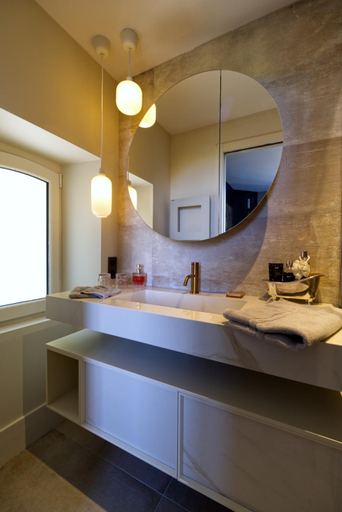 Bathroom 3, Les Palissieres - Chambres d'Hotes, Charente-Maritime